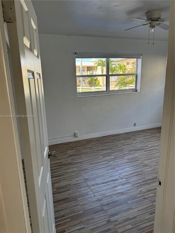 1765 Venice Ln 4E, North Miami, FL 33181