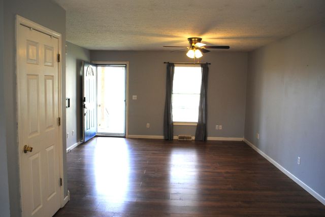 73 Kentucky 1781, Waynesburg, KY 40489