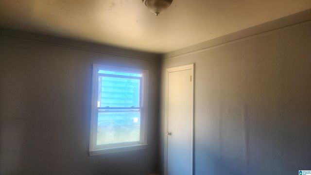 11 WILKES CIRCLE, Midfield, AL 35228