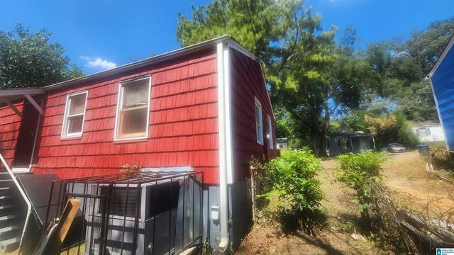 11 WILKES CIRCLE, Midfield, AL 35228