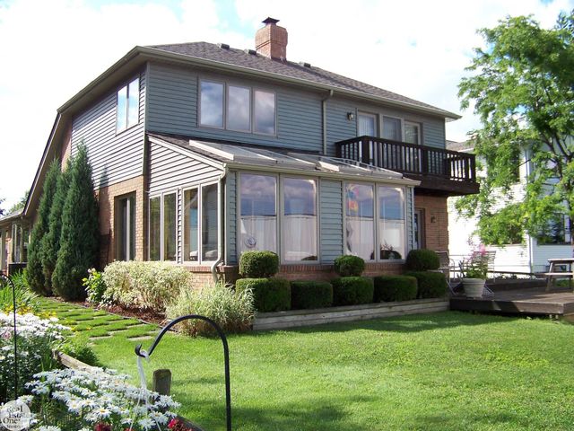 6901 River Road, Cottrellville Twp, MI 48039