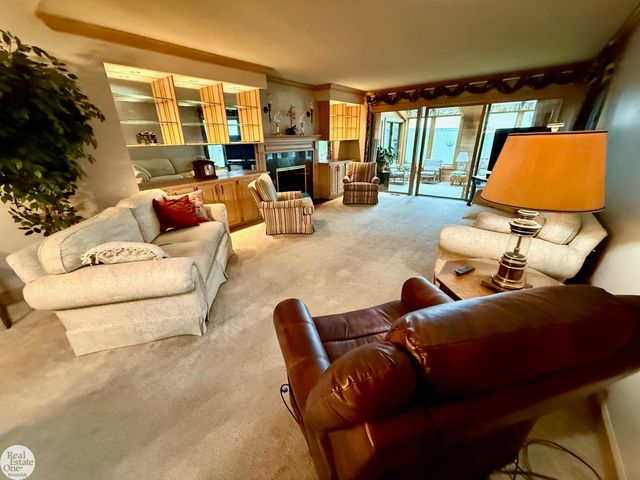 6901 River Road, Cottrellville Twp, MI 48039
