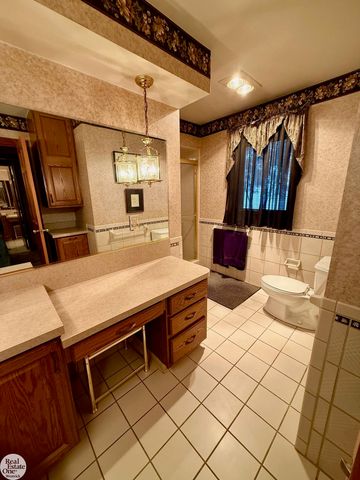 6901 River Road, Cottrellville Twp, MI 48039