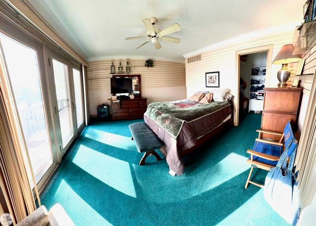 6901 River Road, Cottrellville Twp, MI 48039