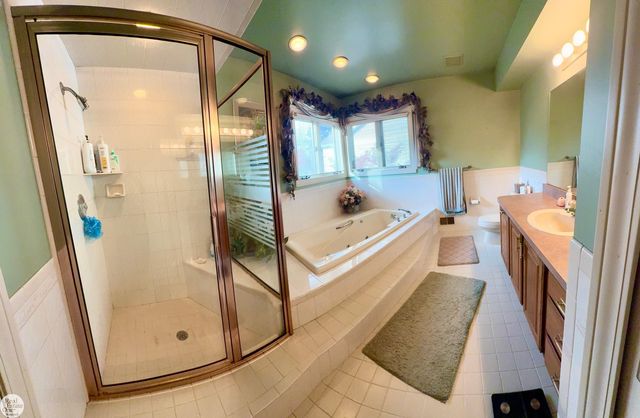 6901 River Road, Cottrellville Twp, MI 48039