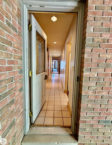 6901 River Road, Cottrellville Twp, MI 48039