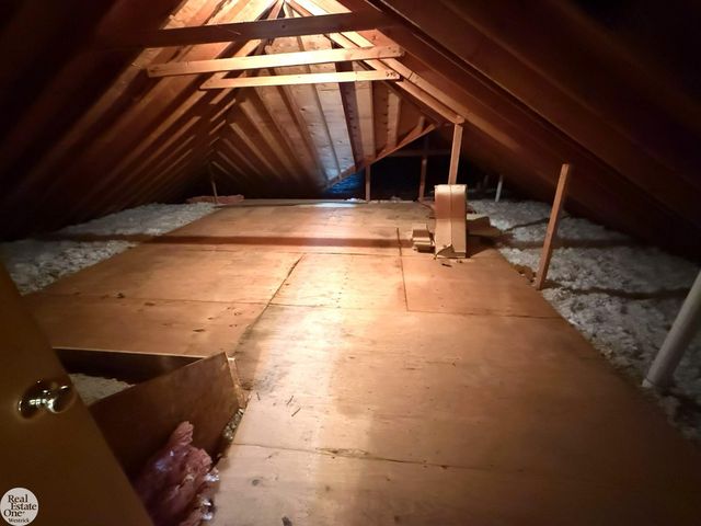 6901 River Road, Cottrellville Twp, MI 48039