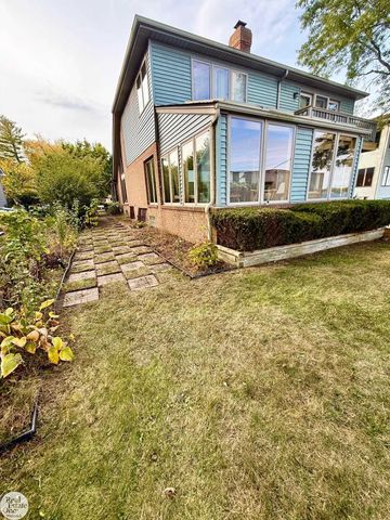 6901 River Road, Cottrellville Twp, MI 48039