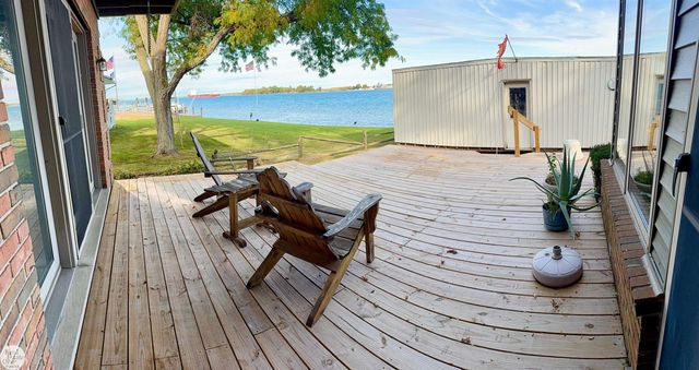 6901 River Road, Cottrellville Twp, MI 48039
