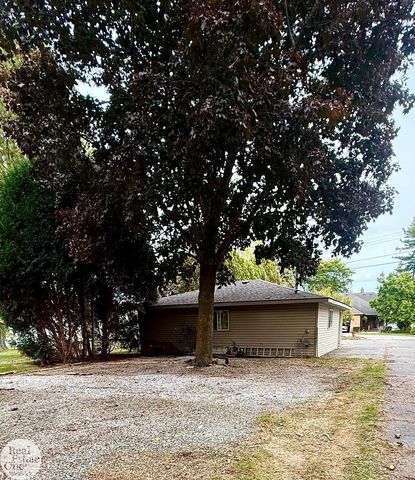6901 River Road, Cottrellville Twp, MI 48039