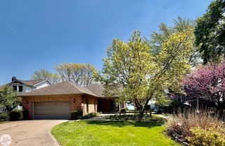 6901 River Road, Cottrellville Twp, MI 48039