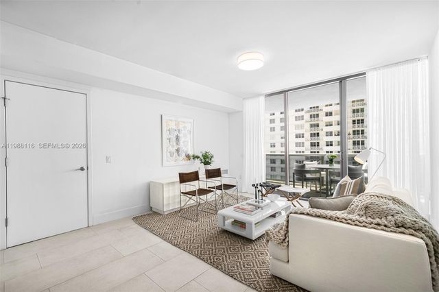 5875 Collins Ave 906, Miami Beach, FL 33140