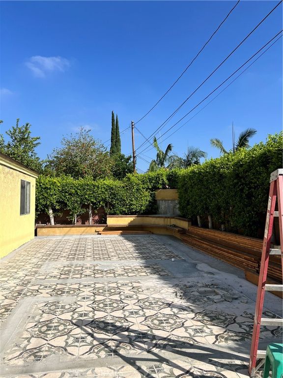 Image 10 of property listing at 14905 central Avenue, Baldwin Park, CA 91706