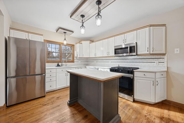 248 Skyline Drive, Valparaiso, IN 46385