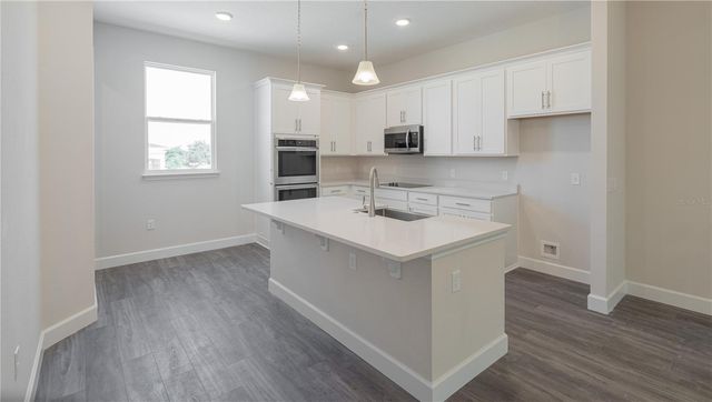 9806 TATE LANE, Tampa, FL 33626