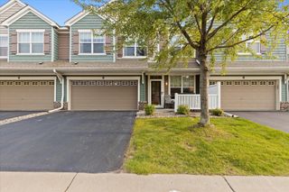 1944 Commonwealth Boulevard 3, Chanhassen, MN 55317