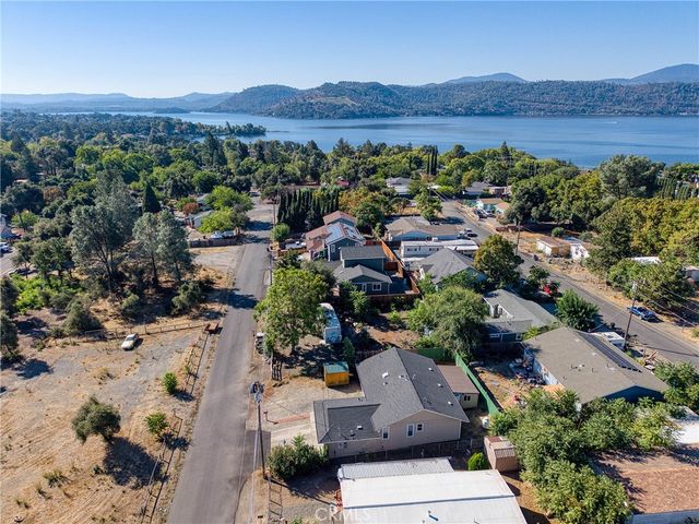 3593 Peony Street, Clearlake, CA 95422