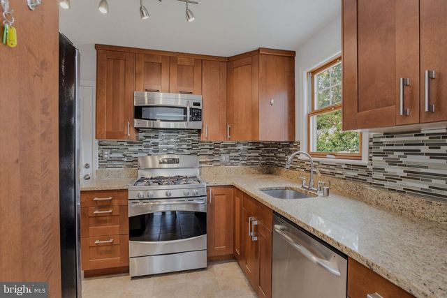717 MAPLETON RD, Rockville, MD 20850