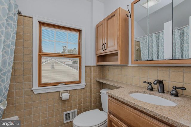 717 MAPLETON RD, Rockville, MD 20850