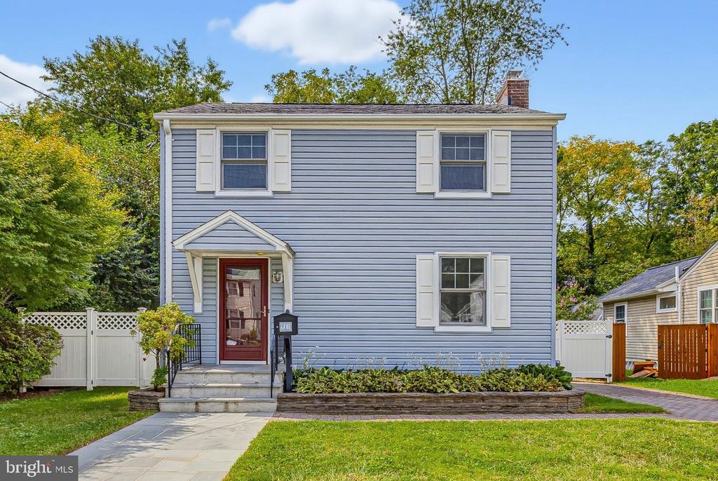 717 MAPLETON RD, Rockville, MD 20850