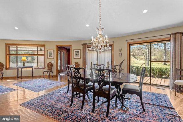 2119 S SUGAN RD, New Hope, PA 18938