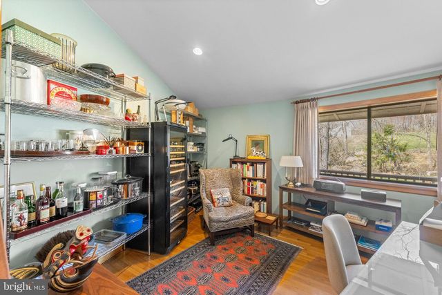2119 S SUGAN RD, New Hope, PA 18938