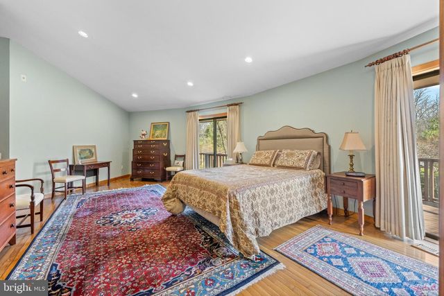 2119 S SUGAN RD, New Hope, PA 18938