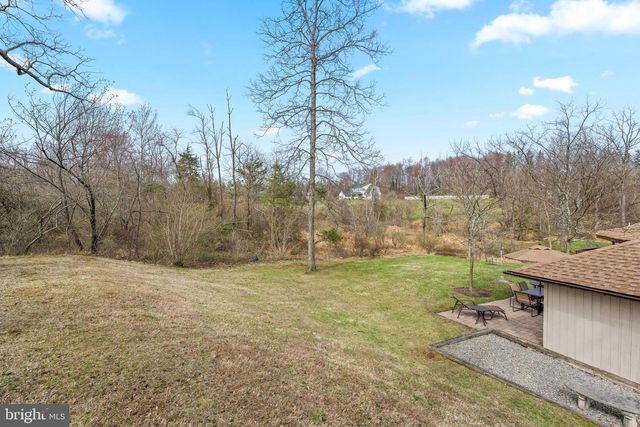 2119 S SUGAN RD, New Hope, PA 18938