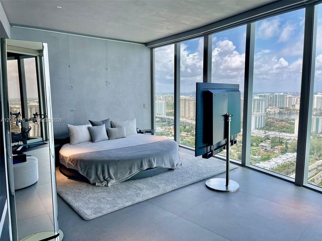 18555 Collins Ave 3705, Sunny Isles Beach, FL 33160