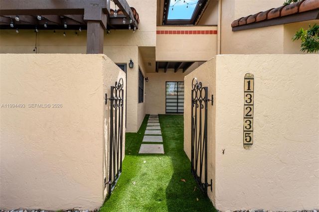 13235 SW 114th Ter, Miami, FL 33186