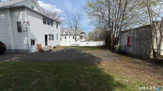 25 Avon Avenue, Waterbury, CT 06708