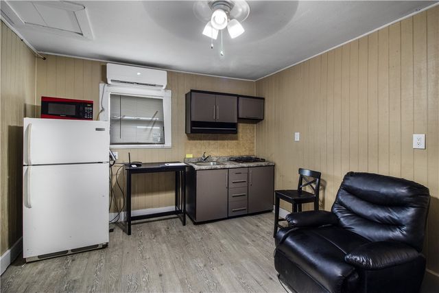 2781 Houston Ave, Ingleside, TX 78362