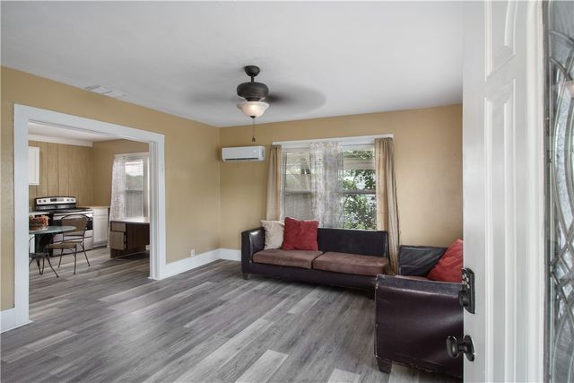 2781 Houston Ave, Ingleside, TX 78362