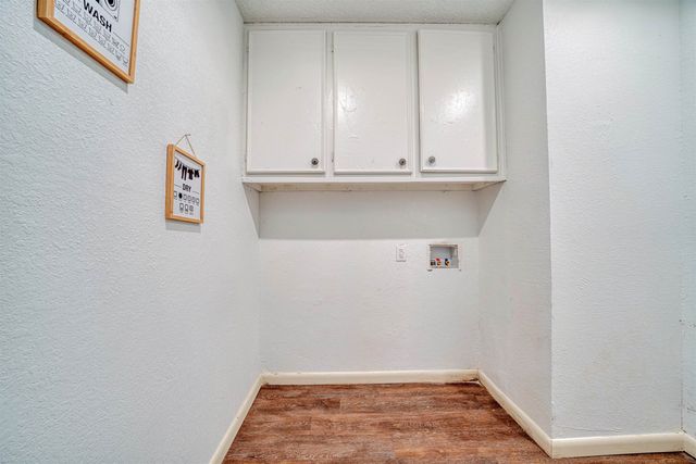 204 Cedarcrest Dr, Marshall, TX 75672