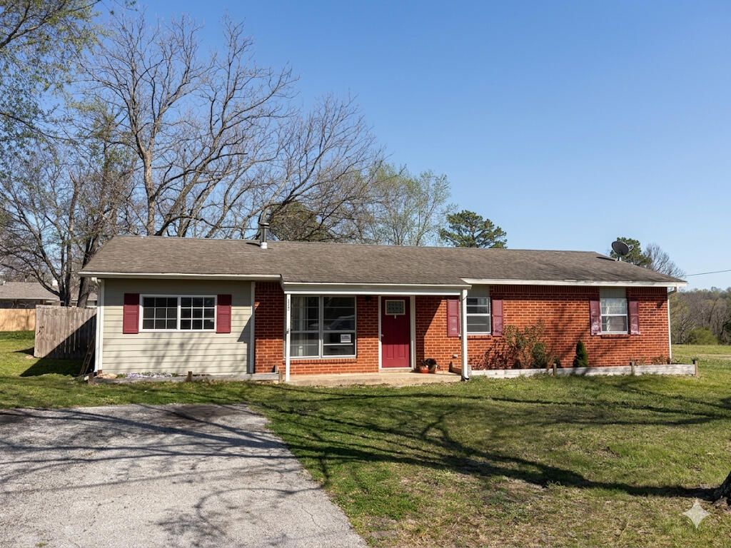 113 N Mill Street, Grove, OK 74344