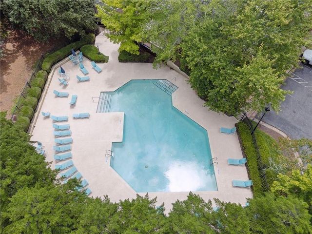 1606 Huntingdon Chase, Sandy Springs, GA 30350