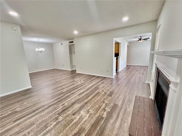 1606 Huntingdon Chase, Sandy Springs, GA 30350
