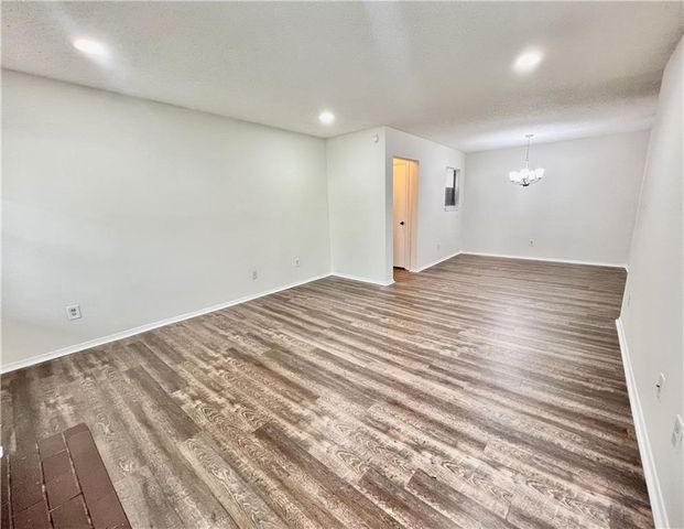 1606 Huntingdon Chase, Sandy Springs, GA 30350