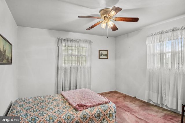 606 HAMILTON DR, Cinnaminson, NJ 08077