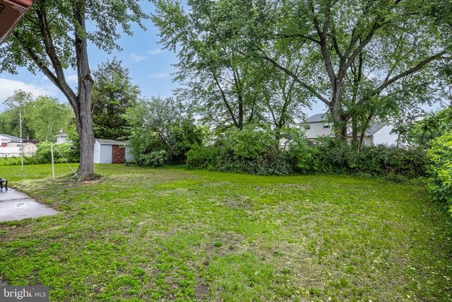 606 HAMILTON DR, Cinnaminson, NJ 08077