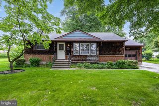606 HAMILTON DR, Cinnaminson, NJ 08077
