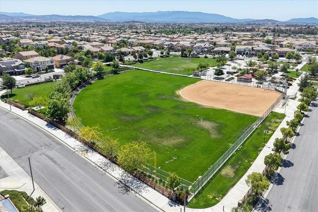 30003 Redding, Murrieta, CA 92563