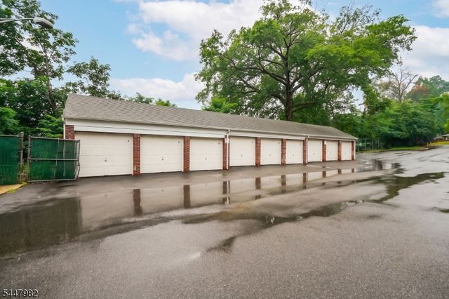 500 S Center St, City Of Orange Twp., NJ 07050
