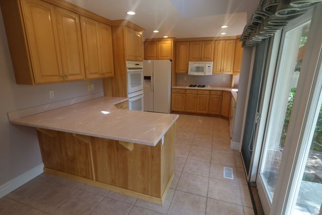 6183 S HAVEN MOOR CIR, Murray, UT 84121