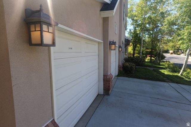 6183 S HAVEN MOOR CIR, Murray, UT 84121