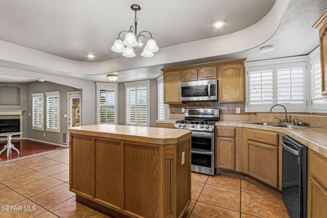 3720 TIERRA AURORA Drive, El Paso, TX 79938