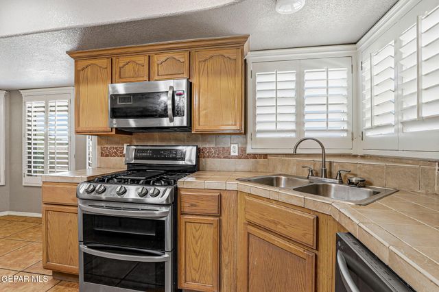 3720 TIERRA AURORA Drive, El Paso, TX 79938