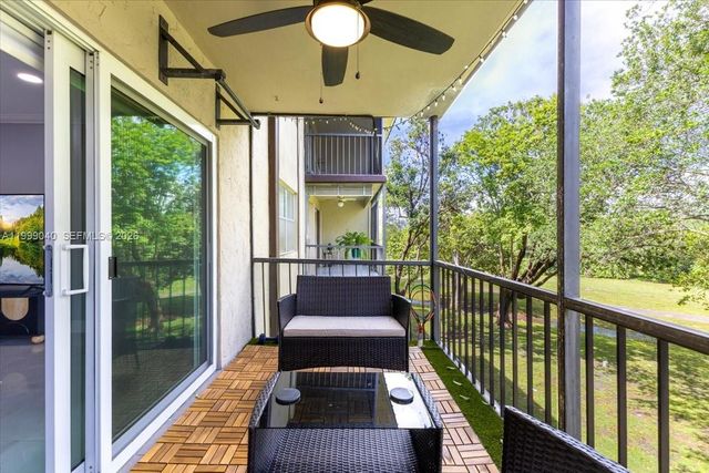 6001 N Falls Cir Dr 310, Lauderhill, FL 33319