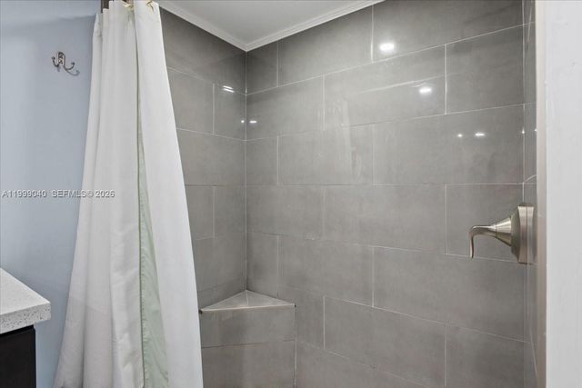 6001 N Falls Cir Dr 310, Lauderhill, FL 33319