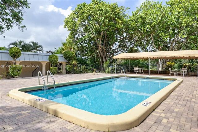 6001 N Falls Cir Dr 310, Lauderhill, FL 33319